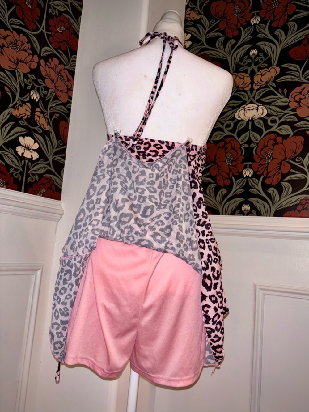 Pink Leopard ๐ Mesh Ruffle Skirt Halter Dress - Picture 5 of 5